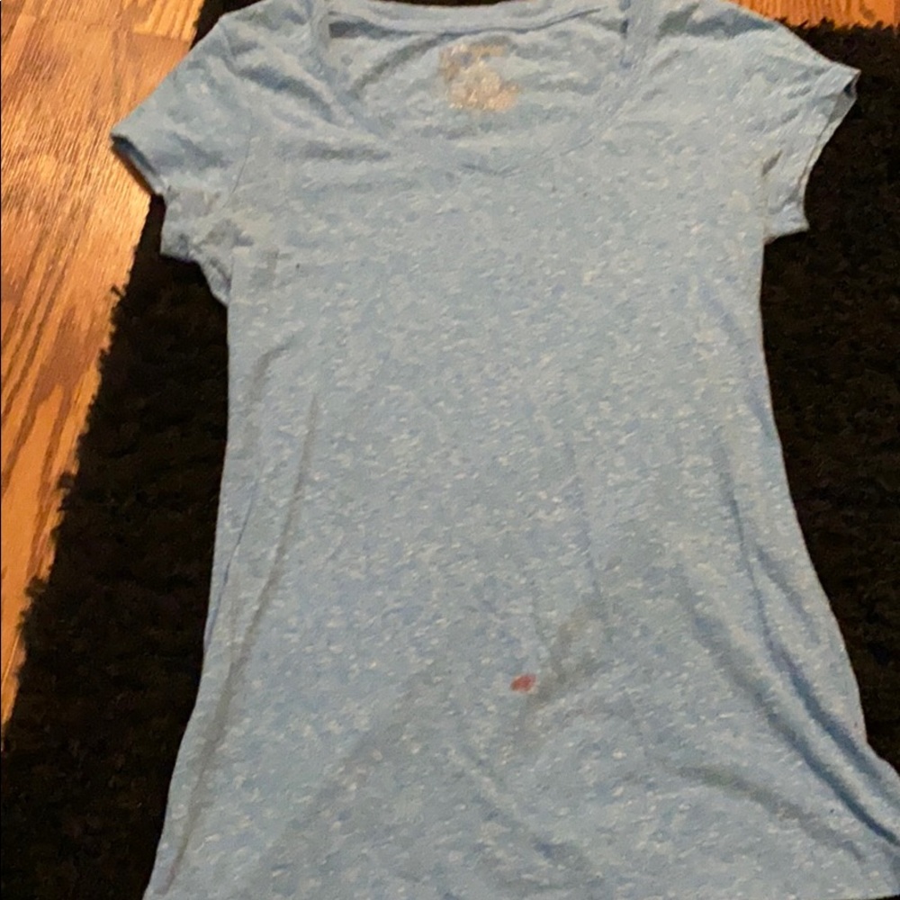 blue t shirt